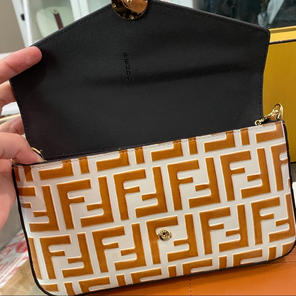 NEW FENDI CHAIN WALLET WITH POUCHES CROSSBODY BAG - Picture 11 of 11